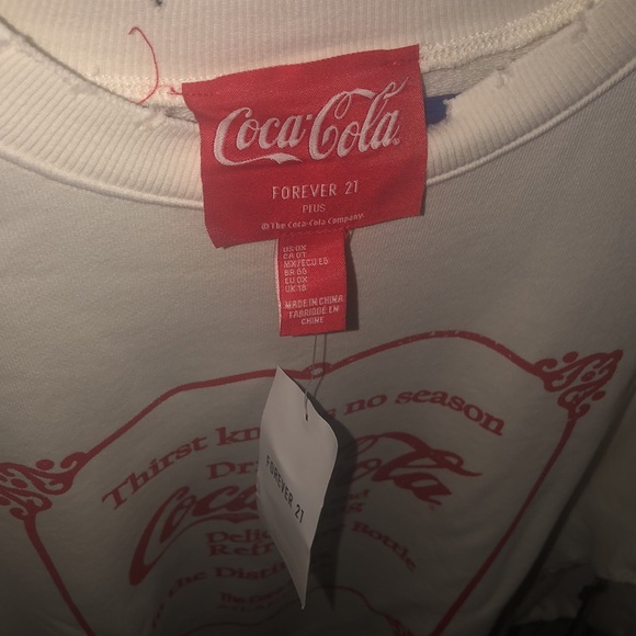 NWT Coca Cola white sweatshirt 0x white with red logos distressed neck line - Picture 8 of 10